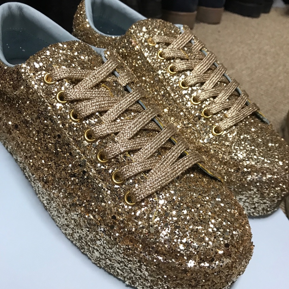 New with tags gold sneakers chiara ferragni